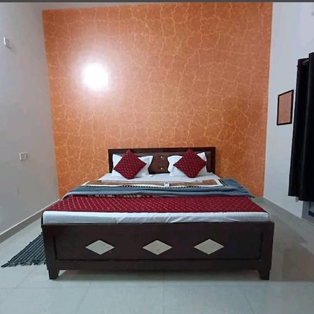Ramam By Naavagat Near Ram Mandir Hotel Ayodhya Kültér fotó