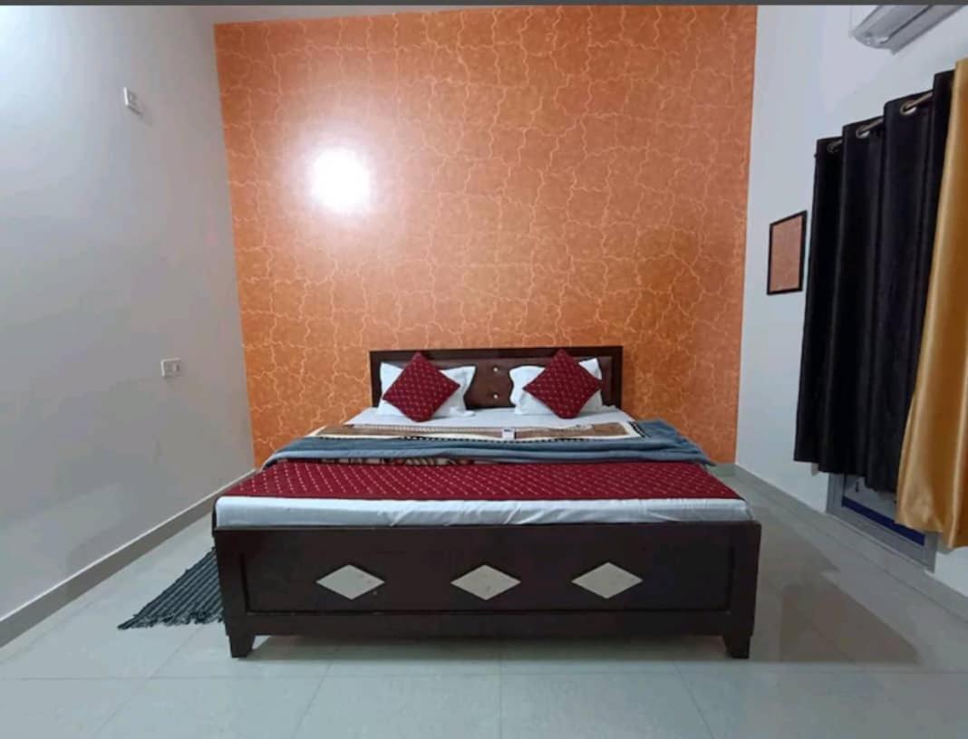 Ramam By Naavagat Near Ram Mandir Hotel Ayodhya Kültér fotó