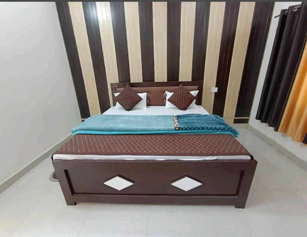Ramam Hotel By Naavagat 700Mtr From Shri Ram Janambhumi Ayodhya Kültér fotó